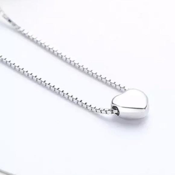 NEW SILVER HEART SHAPED PENDANT NECKLACE, NICE NECKLACE, CUTE NECKLACE - Picture 5 of 6